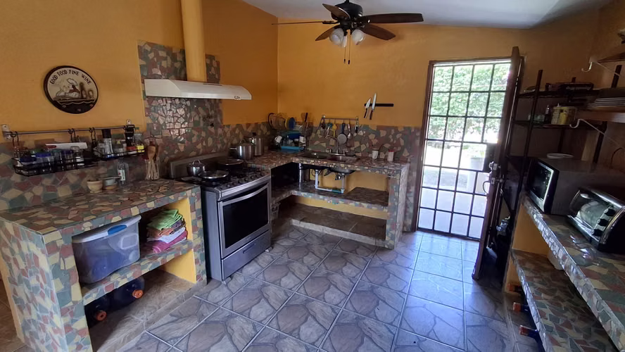 El Palmar. Casa frente al mar 2262mts 5r 6b $540,000.00neg - Imagen 11
