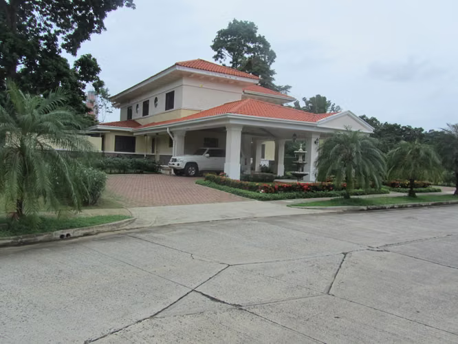 Alquiler de Casa en Clayton, Camino de Cruces - Imagen 3