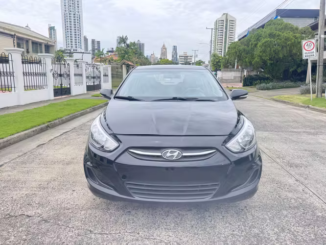 Hyundai Accent 2018 - Imagen 2