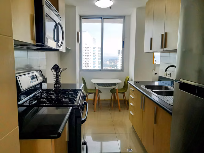 Vive en Costa del Este por $1,800! | Apartamento Amoblado de 3 Recámaras - Imagen 5