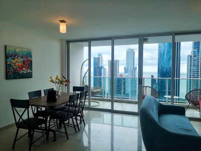 Vive en Costa del Este por $1,800! | Apartamento Amoblado de 3 Recámaras - Imagen 3