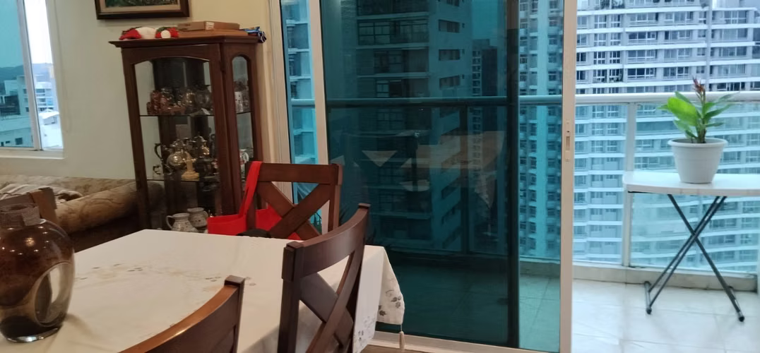Apartamento en El Cangrejo I con balcon y ubicación premium - Imagen 5