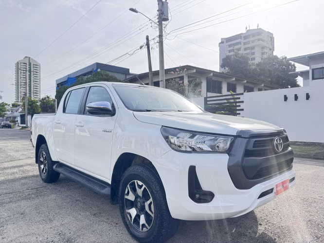 Toyota Hilux 2021 - Imagen 3