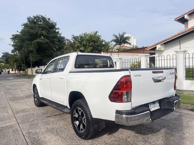 Toyota Hilux 2021 - Imagen 6