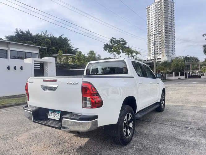 Toyota Hilux 2021 - Imagen 4