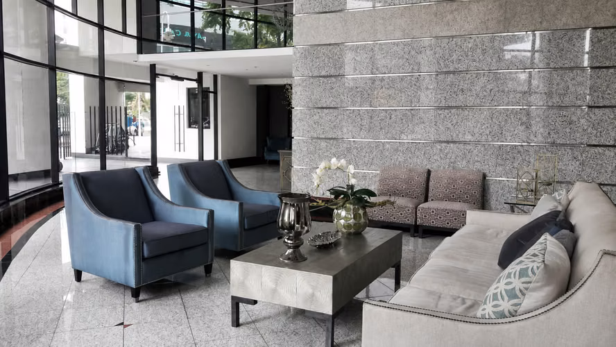 Apartamento en Venta en Avenida Balboa Los Delfines 24YCG7944