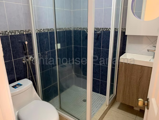 Casa en Venta en Condado del Rey Dorado Lake 27YCG590 - Imagen 19