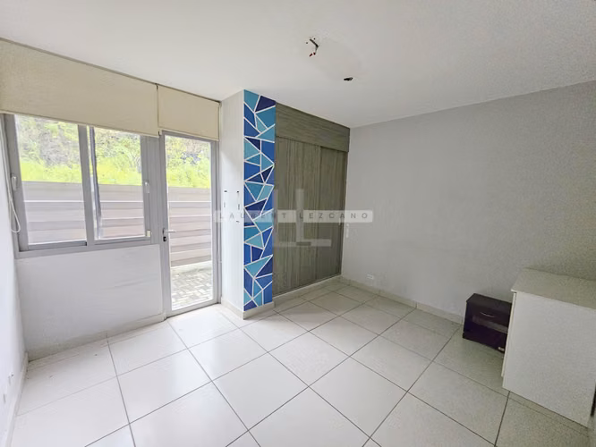 Venta de Apartamento en PH 4 Horizontes con Terraza privada. Haga su oferta