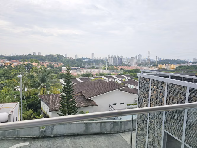 Venta de Apartamento en PH 4 Horizontes con Terraza privada. Haga su oferta