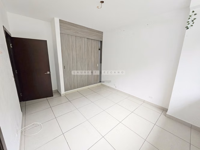 Venta de Apartamento en PH 4 Horizontes con Terraza privada. Haga su oferta