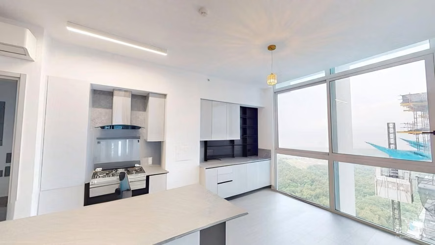 Exclusivo Apartamento de 253 m² con Línea Blanca Completa y Vista Panorámica al Campo de Golf - Imagen 7