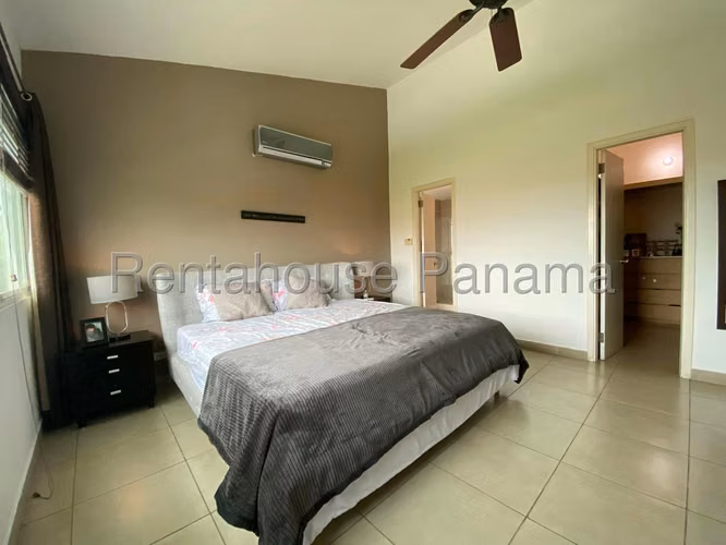 Casa en Venta en Altos de Panama. 27-1102. - Imagen 17