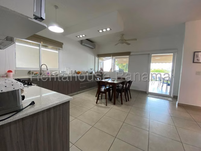 Casa en Venta en Altos de Panama. 27-1102. - Imagen 6