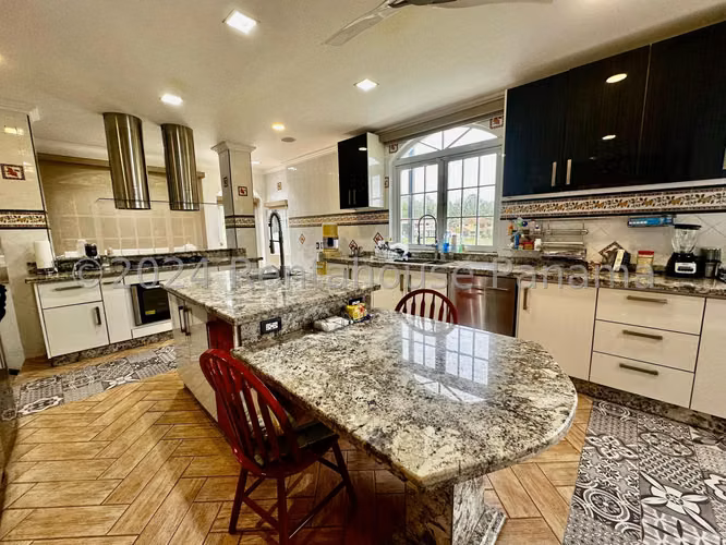Casa en Venta en Brisas Del Golf. 27-1018. - Imagen 8