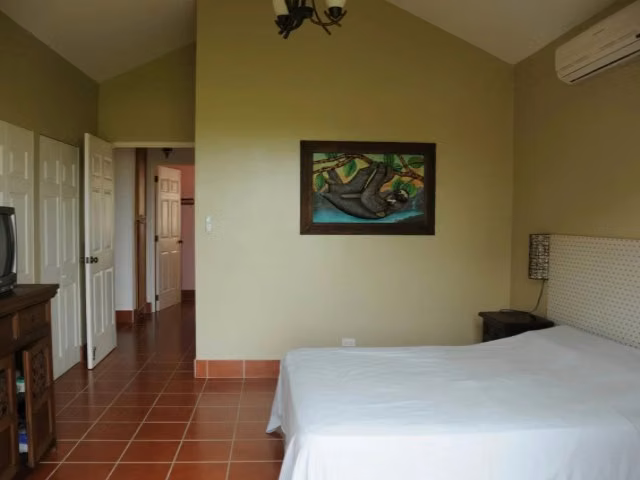 Vive el encanto de Buenaventura: elegancia frente al lago en una sola planta - Imagen 10
