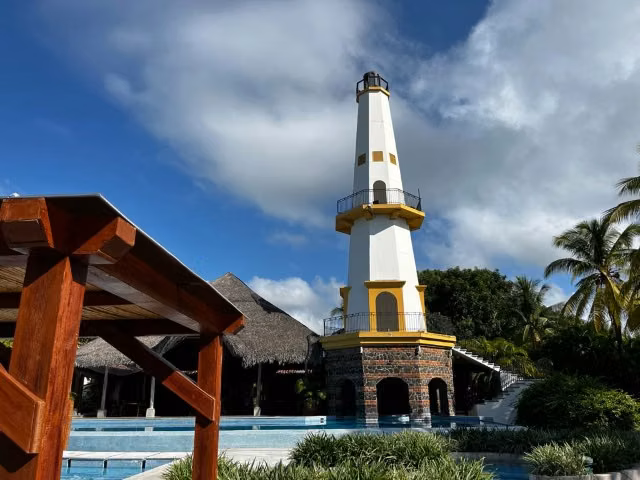 Vive el encanto de Buenaventura: elegancia frente al lago en una sola planta - Imagen 19