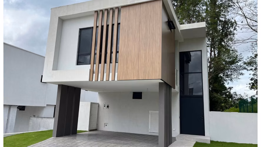ALBROOK 9 – Exclusivas Casas  | Clayton – Ciudad de Panamá