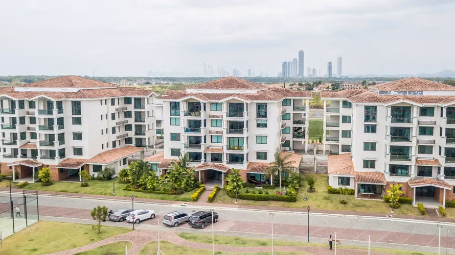 Residencial Costamare - PH 3 Hab, 2.5 Baños, Balcón Amplio F.A.