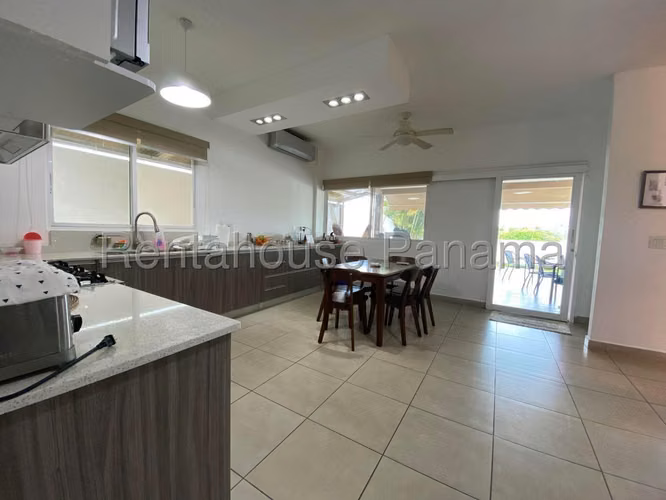 Venta Casa Altos de Panamá - YD - Imagen 3