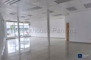 Local Comercial en Alquiler en Costa del Este PH Oficentro del Este VIK 26-6418 - Imagen 4