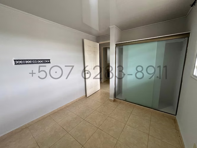 ¡CASA EN ALQUILER EN ARBOLEDAS – LA CHORRERA! - Imagen 4