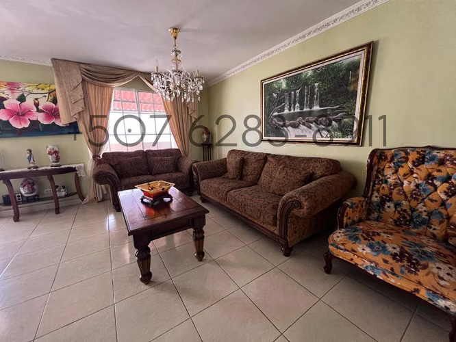 ¡CASA EN VENTA EN CONDADO DEL REY! - Imagen 4