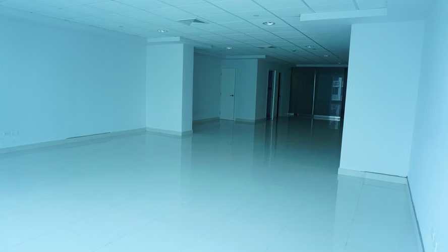 Alquiler de Oficina en Via Brasil Street Mall EC - Imagen 16