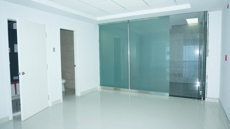 Alquiler de Oficina en Via Brasil Street Mall EC - Imagen 7