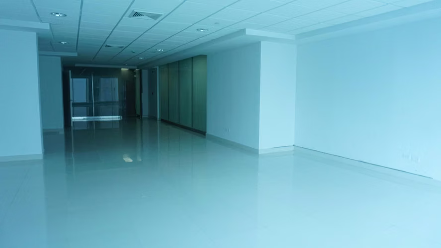 Alquiler de Oficina en Via Brasil Street Mall EC - Imagen 13