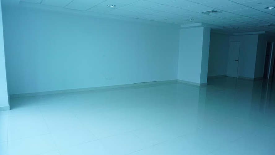 Alquiler de Oficina en Via Brasil Street Mall EC - Imagen 6