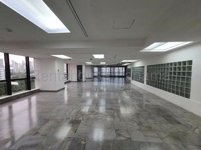 Alquiler de Oficina en Bellavista Torre BAC EC - Imagen 2