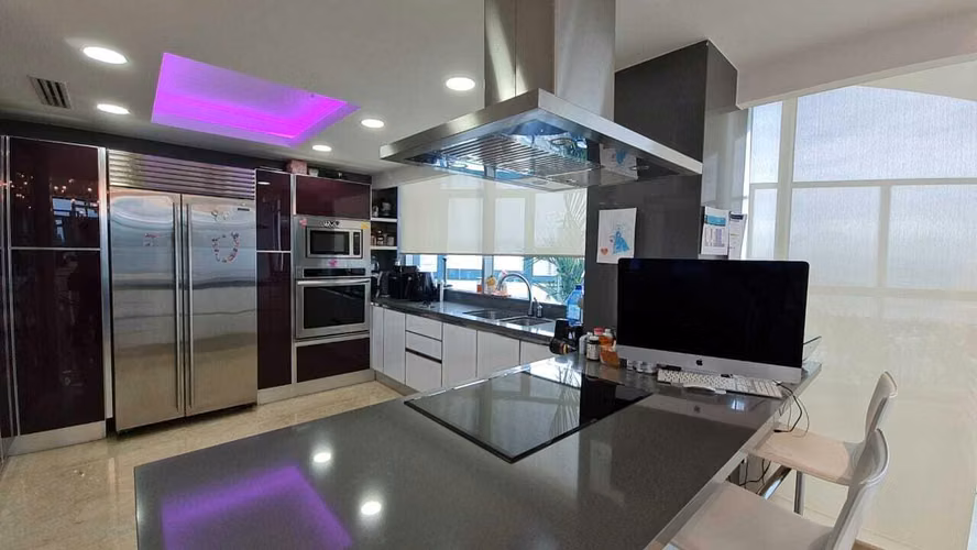 Venta de Apartamento en Avenida Balboa Ph Yacht Club JV