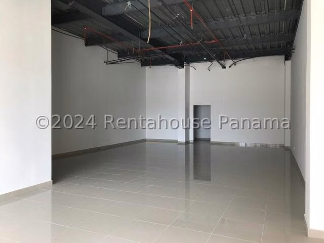 Local Rental in Condado del Rey Mi Condado Plaza KC