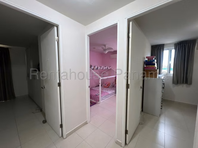 Venta de Apartamento en Versalles Ph Torres de Versalles 100 Mts PD