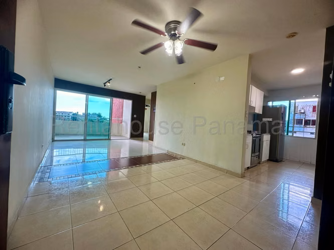 Venta de Apartamento en Villa de las Fuentes Ph Royal Hill - Imagen 2