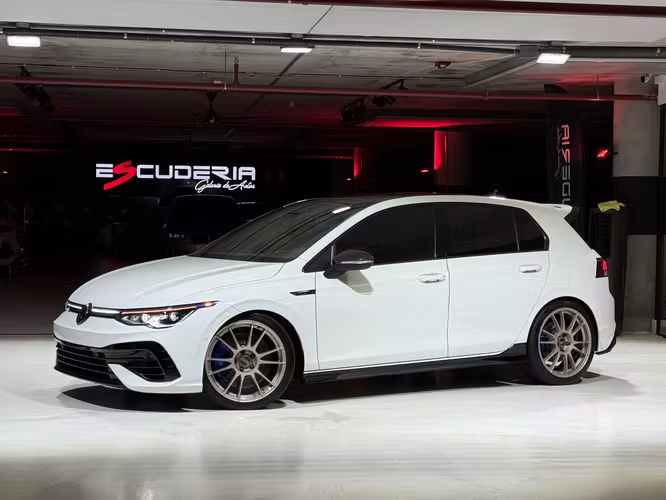 VOLKSWAGEN GOLF R MK8 2022
