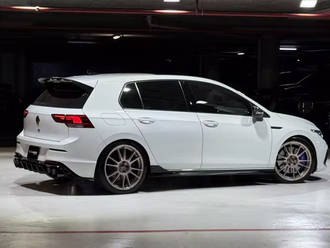 VOLKSWAGEN GOLF R MK8 2022