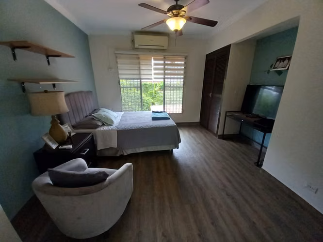 Las Cumbres. 504mts 3r 2.5b patio den $285,000.00neg - Imagen 13