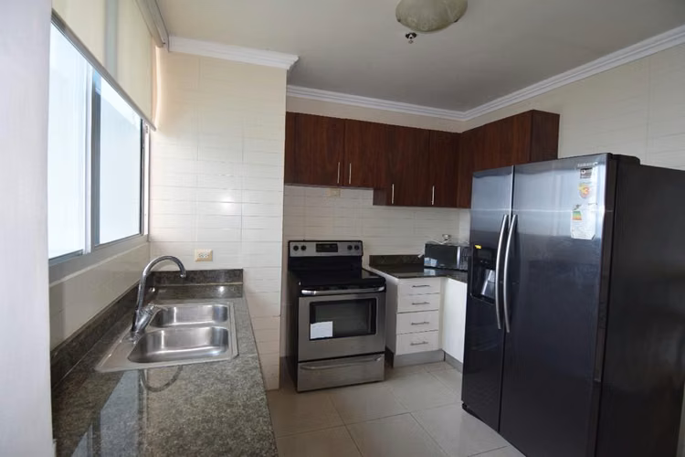 ALQUILO APARTAMENTO AMOBLADO, SAN FRANCISCO, 2 RECAMARAS, 100M2. - Imagen 7