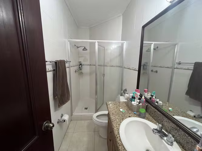 27-1199RGG Llanos de Curundu, Albrook Casa VENTA dos niveles Patio. Lote 487m2. Oportunidad! - Imagen 15