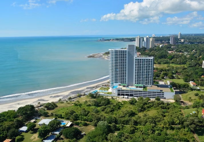 Apartment for sale with ocean view in Gorgona Beach – Royal Palm
