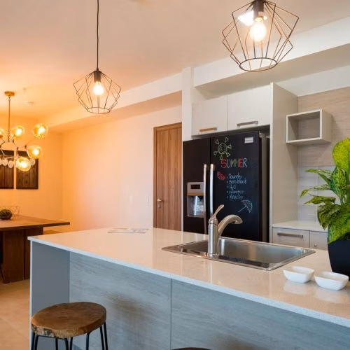 Venta de Apartamento con Vista al Mar en Playa Gorgona – Royal Palm - Imagen 7