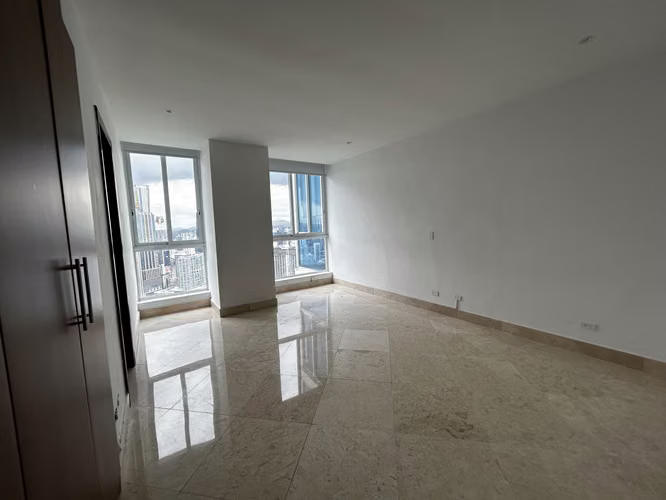 APARTAMENTO EN ALQUILER EN PH THE POINT PAITILLA CON LINEA BLANCA G.S - Imagen 6