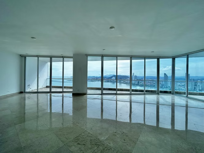 APARTAMENTO EN ALQUILER EN PH THE POINT PAITILLA CON LINEA BLANCA G.S - Imagen 3