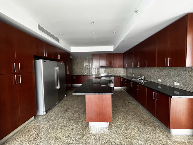 APARTAMENTO EN ALQUILER EN PH THE POINT PAITILLA CON LINEA BLANCA G.S - Imagen 2
