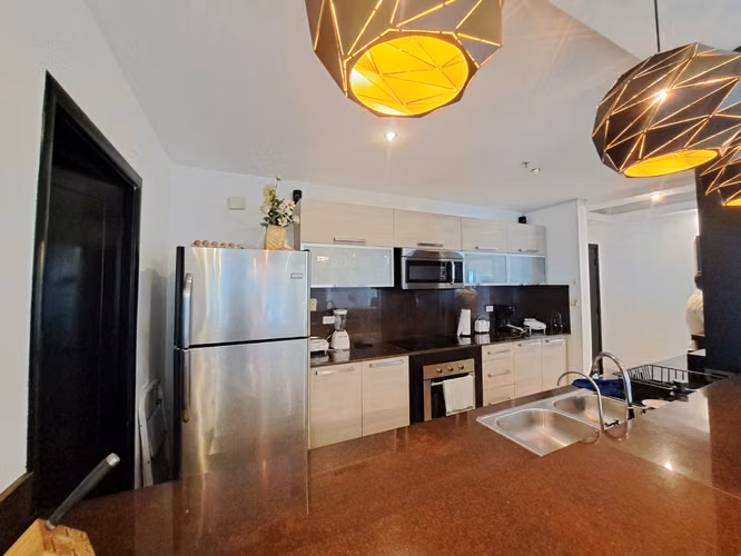 ALQUILER APARTAMENTO AVENIDA BALBOA AMOBLADO VISTA AL MAR 2 REC TC - Imagen 5