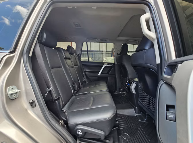 Toyota Land Cruiser Prado V.X Plus - Imagen 11