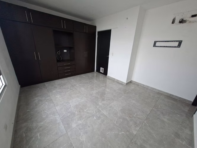 Venta  Apartamento de 95 M² con Balcón y vista a la ciudad- PH Macedonia - Imagen 8