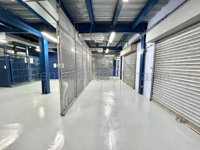 Alquiler de Edificio Comercial e Industrial en Costa del Este DPV - Imagen 16