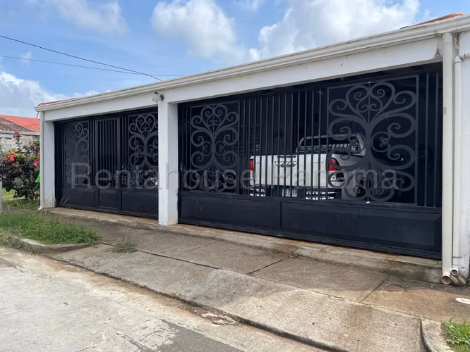 HOUSE FOR SALE IN CHORRERA ABS